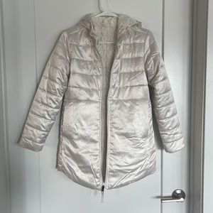 The North Face Reversible Parka in Pearl